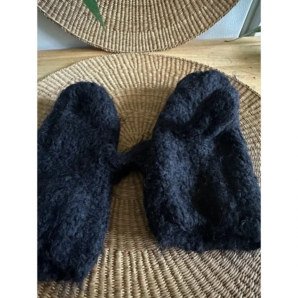 Black Mitten Gloves